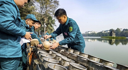 Trận địa pháo hoa sẵn sàng trình diễn đêm giao thừa tại hồ Gươm