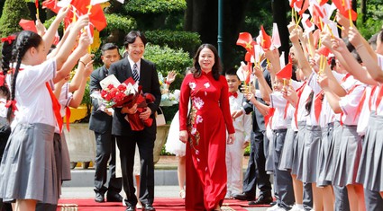 Hình ảnh lễ đón Hoàng thái tử Nhật Bản Akishino và Công nương Kiko thăm Việt Nam