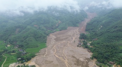 Toàn cảnh khu vực lũ quét làng Nủ (Bảo Yên, Lào Cai), cả một vùng rộng lớn bị san phẳng