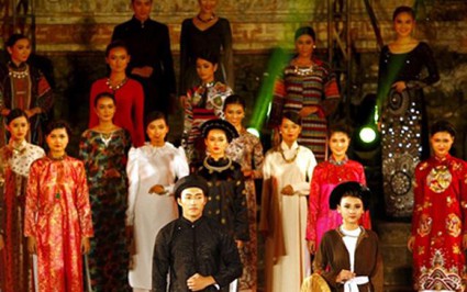 Ấn tượng đêm hội áo dài tại Festival Huế 2016