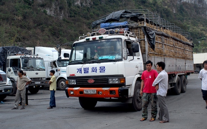 Xuất khẩu nông sản Việt Nam sang Trung Quốc: Kim ngạch giảm, nợ tăng