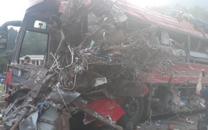 Thông tin 'sốc' sau vụ tại nạn xe khách thảm khốc ở Hòa Bình