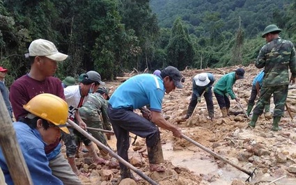 Quảng Bình: Tìm thấy thi thể 2 người đi rừng mất tích sau 14 ngày bị sạt lở ở khu vực rừng Thác Voi