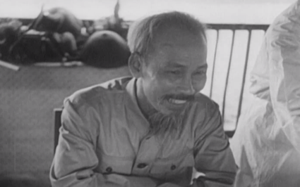 Đoạn phim quý giá Chủ tịch Hồ Chí Minh đón tiếp các nhà báo quốc tế