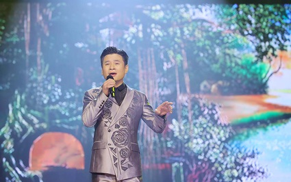 Tấn Minh hát nhạc Phú Quang khiến nhiều khán giả "nổi da gà"