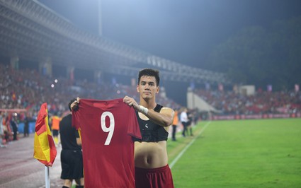 TRỰC TIẾP U23 Việt Nam - U23 Malaysia (1-0): Tiến Linh tỏa sáng