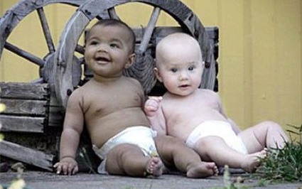 10 cặp sinh đôi đặc biệt nhất thế giới