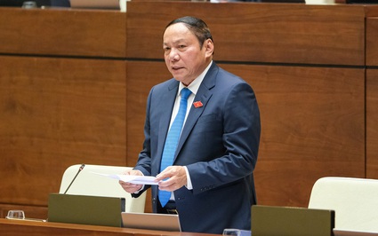 Bộ trưởng Nguyễn Văn Hùng phê phán trò chơi team building phản cảm và sẽ kiểm tra, xử lý nghiêm