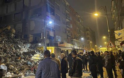 Động đất ở Thổ Nhĩ Kỳ khiến nhiều người thiệt mạng