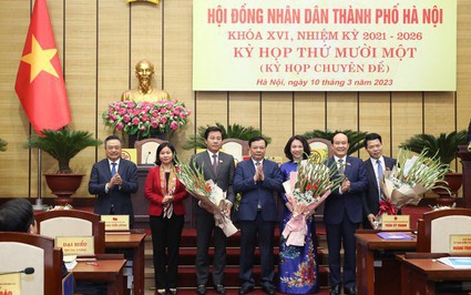 Phó Thủ tướng Trần Lưu Quang ký phê chuẩn kết quả bầu và bãi nhiệm nhân sự của Hà Nội