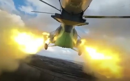 Tư lệnh Ukraine tung video khoe máy bay Ukraine đang chiến đấu, bắn xối xả vào quân Nga