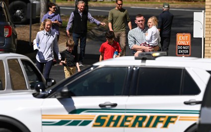 Clip: Xả súng tại trường tiểu học ở Mỹ khiến 5 người thiệt mạng, nhiều người bị thương