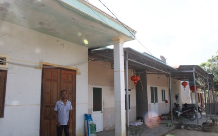 Một già làng vùng dân tộc Raglai ở Khánh Hòa kiên trì vận động xây nên những ngôi nhà mới