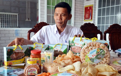 Một Hợp tác xã ở Cà Mau có tới 15 sản phẩm ngon bá cháy làm từ con tôm, hải sản, thu hàng tỷ/năm