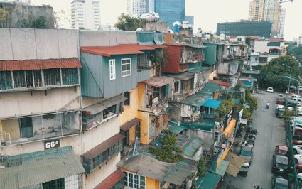 Cuộc sống sau rào tôn ở khu chung cư nguy hiểm tại Hà Nội