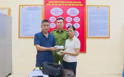 Người giao hàng trả lại túi đồ có giá trị lớn