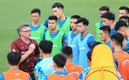 Nguyễn Hải Huy: "Lên ĐT Việt Nam, việc phải cạnh tranh vị trí là bình thường!"
