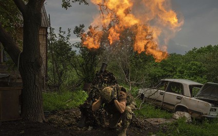 Chiến trường Bakhmut mới nhất 4/6: Ukraine phát hiện động thái khác thường của Nga, lính Wagner vẫn ở lại trong thành phố 