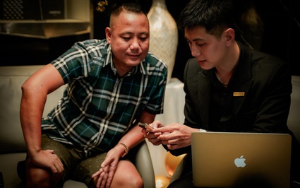 Chiếc điện thoại Vertu đắt giá nhất Việt Nam vừa được bán ra, danh tính chủ nhân khiến nhiều người tò mò