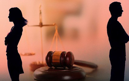 Vợ cũ có lấy được tiền chung cho vay trước khi ly hôn?