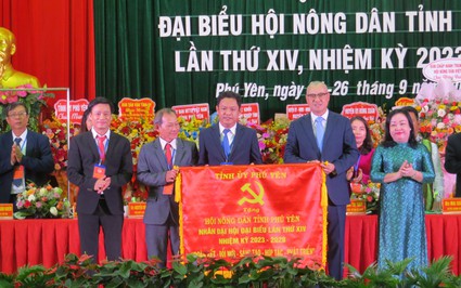 Bí thư Tỉnh ủy Phú Yên và Phó Chủ tịch BCH TƯ Hội NDVN dự, chỉ đạo Đại hội Hội Nông dân tỉnh