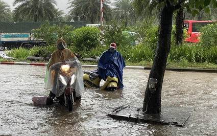 Hà Nội tiếp tục có mưa to, lượng mưa từ 50 - 100mm gây ngập úng nhiều nơi