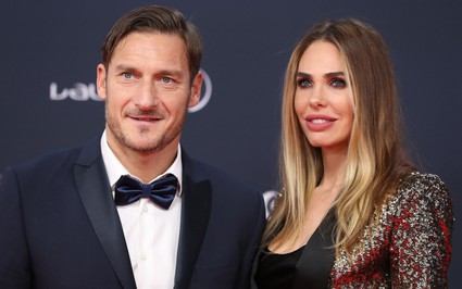 Francesco Totti: Bị vợ “cắm sừng” rồi “cắm sừng” lại vợ