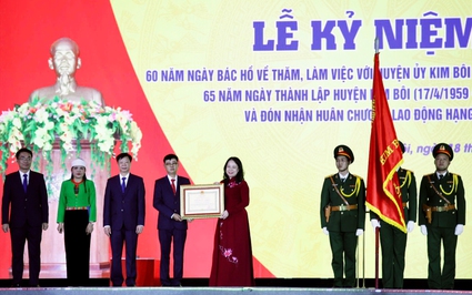 Phó Chủ tịch nước Võ Thị Ánh Xuân dự Lễ kỷ niệm 60 năm ngày Bác Hồ về thăm huyện Kim Bôi (Hòa Bình)