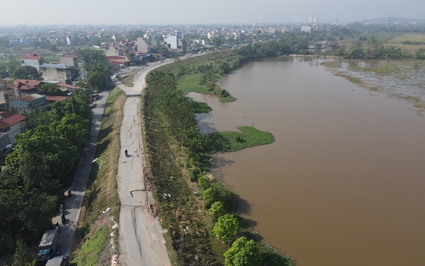 Tuyến đê nào đang bị sụt lún, phải dựng hàng rào cấm qua lại ở Hà Nội?