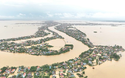 Lệ Thuỷ - Quảng Bình nhìn từ trên cao, khắp nơi ngập trong biển nước