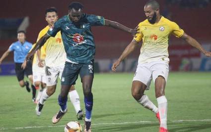 Bi hài CLB V.League bị “Tây” kiện: Cứ lên FIFA là mất 1 đống tiền