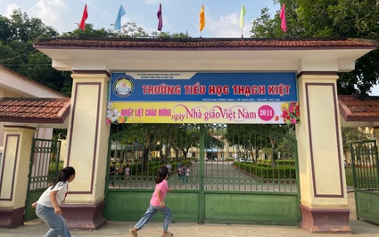 7 học sinh tiểu học ở Phú Thọ bất ngờ đau bụng, nôn ói phải nhập viện sau tiết học Thể dục ở trường