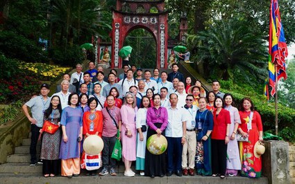 Gần 70 kiều bào trở về từ 21 quốc gia dự Giỗ Tổ Hùng Vương - Lễ hội đền Hùng 2024
