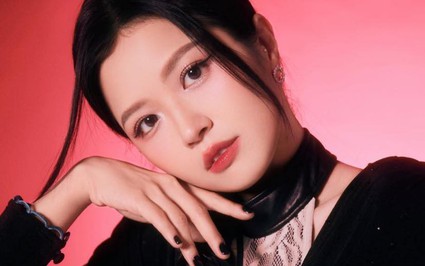 Suni Hạ Linh lên tiếng sau khi bị khán giả chỉ trích về trang phục tại show "Đạp gió" bản Trung 
