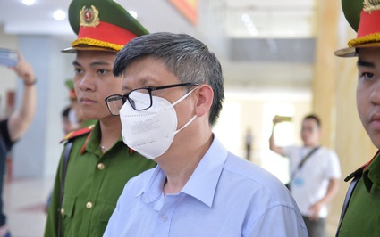 Nộp thay Phan Quốc Việt 1 tỷ đồng, cựu Bộ trưởng Nguyễn Thanh Long được giảm án để “yên tâm cải tạo”
