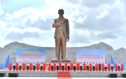 Kiên Giang: Khánh thành Tượng đài Bác Hồ tại đảo ngọc Phú Quốc