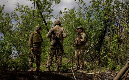 Ukraine giáng đón tấn công phối hợp vào căn cứ trọng yếu chứa vũ khí chết chóc của Nga 