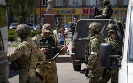 Hé lộ mục đích nguy hiểm của quân Nga trong 4 cuộc tấn công cơ giới dồn dập vào Donetsk