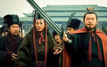 Vì sao Tào Tháo không giết Hán Hiến Đế mà còn gả cả con gái?