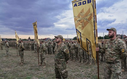 Mỹ bật đèn xanh cho lữ đoàn Azov khét tiếng của Ukraine, chuyện gì sẽ xảy ra với Nga?