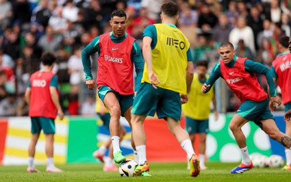 22 triệu đồng cho vé xem Ronaldo tập, vậy vé trận Bồ Đào Nha vs Czech giá bao nhiêu?