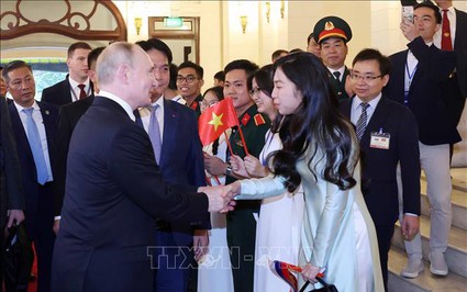 Tổng thống Nga Putin bày tỏ sự ngưỡng mộ Chủ tịch Hồ Chí Minh và nhân dân Việt Nam