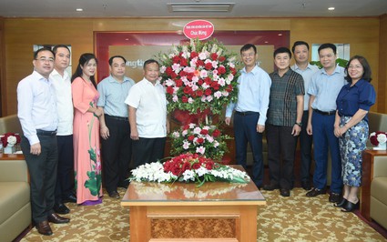 Báo NTNN/điện tử Dân Việt cần tiếp tục đóng góp xây dựng tổ chức Hội Nông dân ngày càng vững mạnh