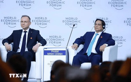 Thủ tướng Phạm Minh Chính phát biểu ở Phiên toàn thể Hội nghị thường niên các nhà tiên phong WEF