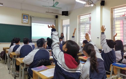 63 giáo viên Hà Nội "kêu cứu" vì được cử đi học nhưng sau 4 năm không thấy tiền trợ cấp