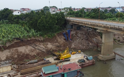 Bờ sông Đà sạt lở nghiêm trọng: Cầu Trung Hà bị ảnh hưởng thế nào?