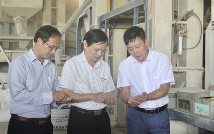 Một ông nông dân Thanh Hóa bỏ ra hàng chục tỷ xây nhà máy xay xát gạo công suất lớn nhất tỉnh