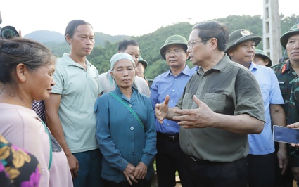 Thủ tướng Chính phủ Phạm Minh Chính: Điều quan trọng là phải tạo sinh kế cho bà con Làng Nủ