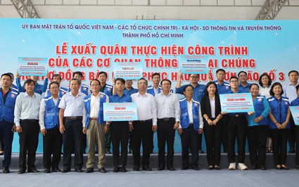 MTTQ Việt Nam TP.HCM cùng các cơ quan báo chí ra quân hỗ trợ miền Bắc khắc phục hậu quả sau thiên tai