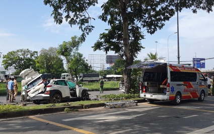 TP.HCM: Phong tỏa một đoạn đường Nguyễn Văn Linh để điều tra nguyên nhân tai nạn liên hoàn khiến 2 người chết